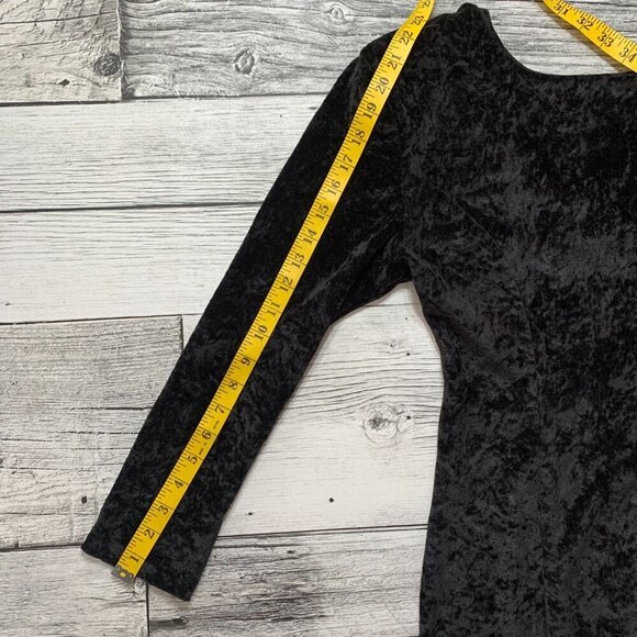 Vintage Black Crushed Velvet Fit and Flare Midi Witchy Dress - Picture 14 of 14